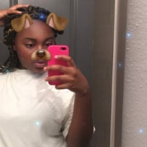 Meet your Posher, Kyla